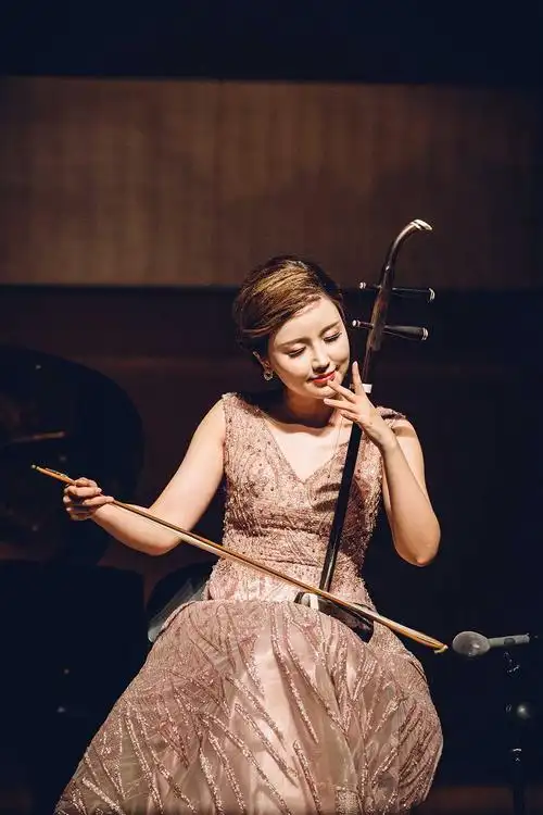 "格调·新韵"新作品专场音乐会由中青一代演奏家联袂呈现十三部二胡