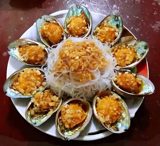 蒜蓉粉丝蒸鲍鱼