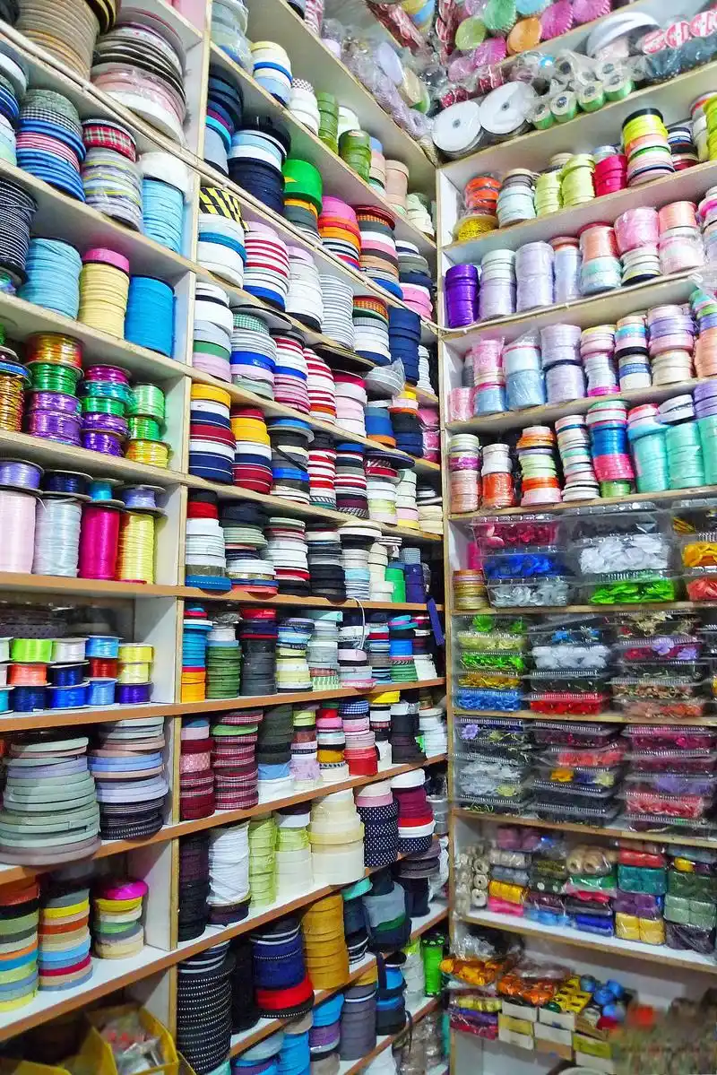 日用百货进货之地 日用百货店铺可以从批发市场,与制造商/品牌公司的