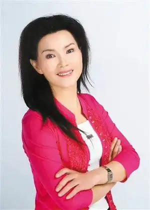 申小梅 中心主任