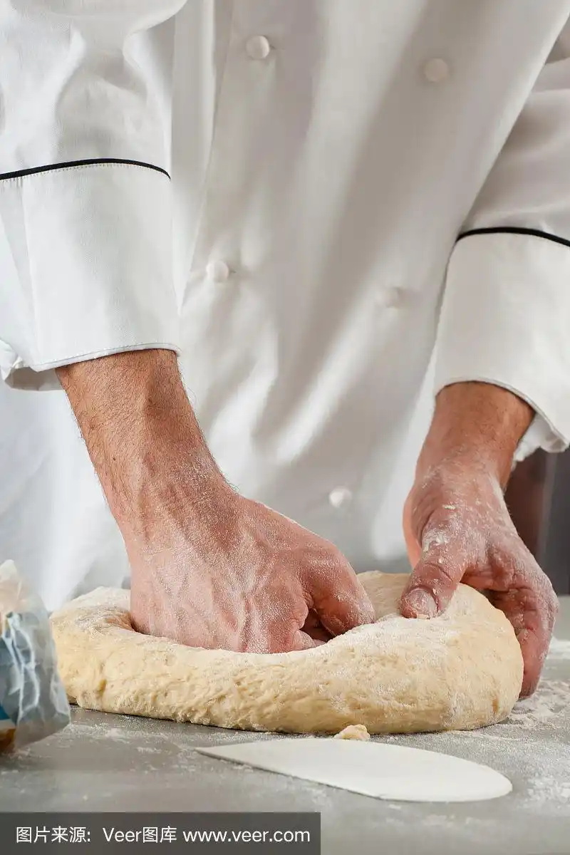 厨师揉面