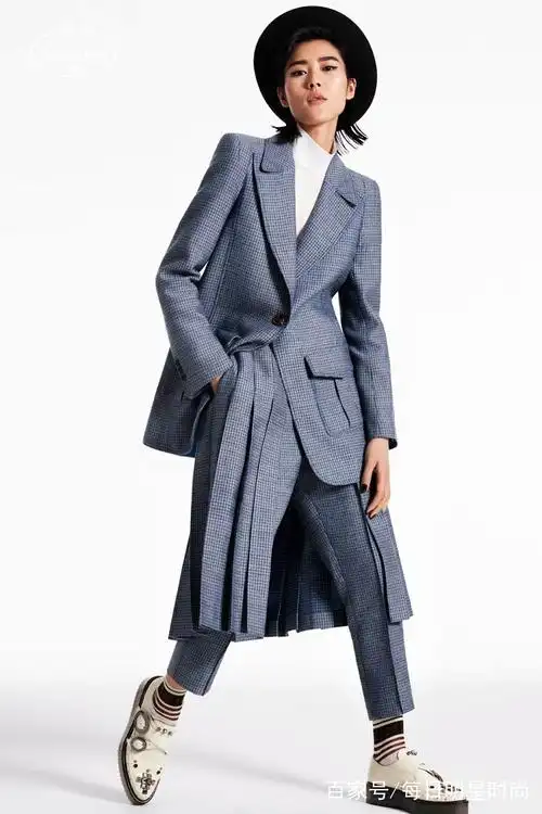 超模表姐刘雯时尚杂志11月刊星尚摄影风尚大片!