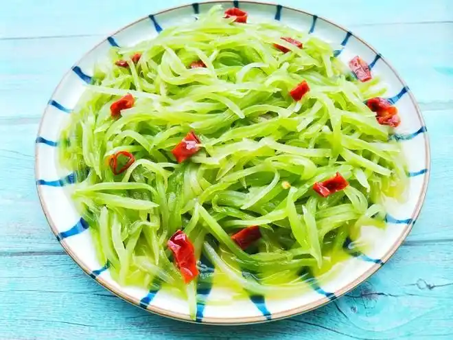 清炒莴笋丝的做法