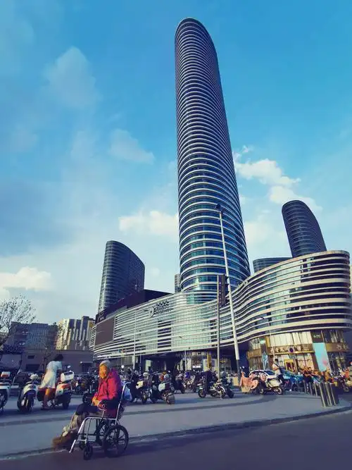 徐州市中心最高楼苏宁广场和德基广场