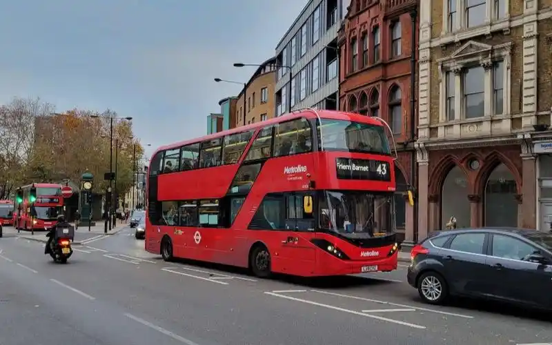 【他乡夜色】伦敦公交17路 拱门-伦敦桥总站 全程前方第一视角展望