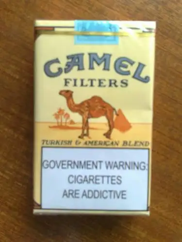 求高手鉴别一下菲律宾版camel骆驼香烟