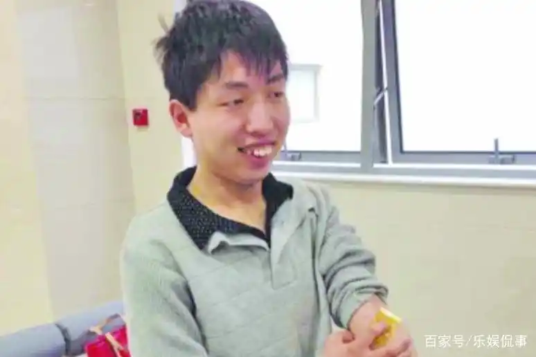 周玮:2岁确诊脑瘫,曾被学校拒收,却在《最强大脑》一战成名