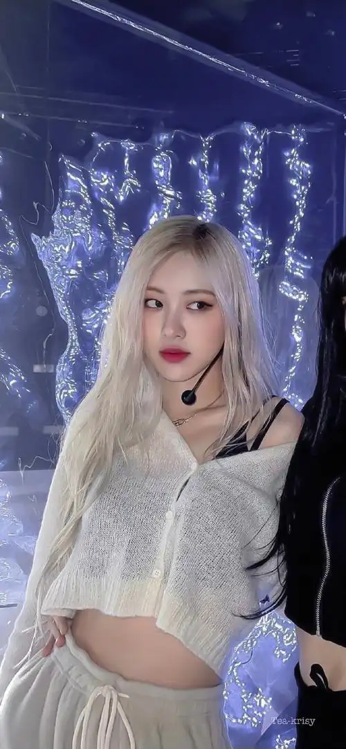 blackpinkros07朴彩英lisa头像壁纸