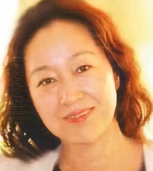 张国立:在33岁娶了二婚邓婕后,前妻罗秀春过得怎样了?