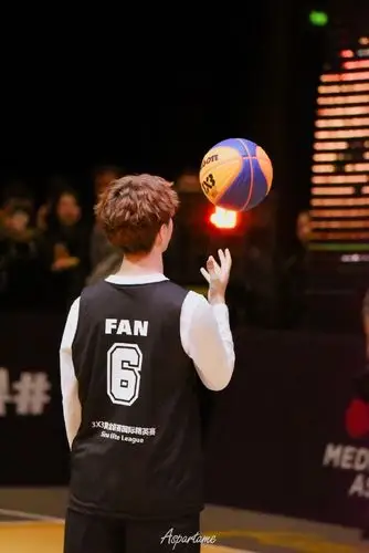 3x3黄金联赛范丞丞手感极佳 15投7中被称"三分王"