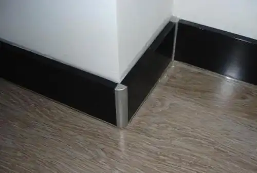 踢脚线怎么装修才会好看 67踢脚线到底装不装?67