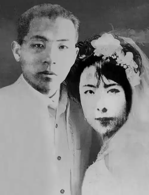 1991年,原配给张学良留下一座空墓,少帅置若罔闻,最后结果如何|赵一荻