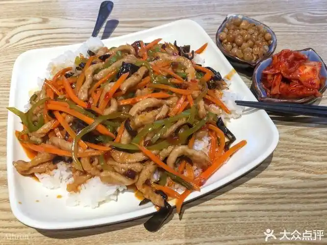 鱼香肉丝盖浇饭图片