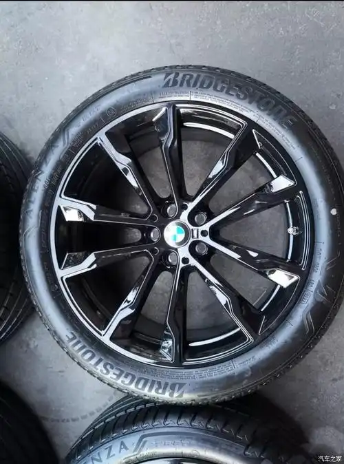 你的爱换新鞋了吗宝马x320寸轮毂轮胎有喜欢的进