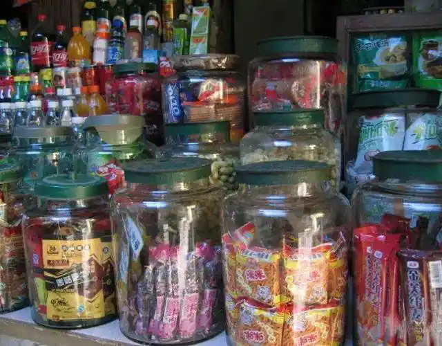 只许看不许哭据说吃过这些零食的台山人有些已经老了