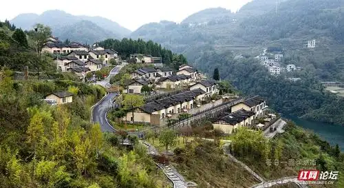 每日一图湖南第557期凤凰县麻冲乡竹山村一角