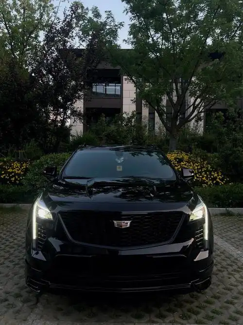 凯迪拉克黑色真的yyds
