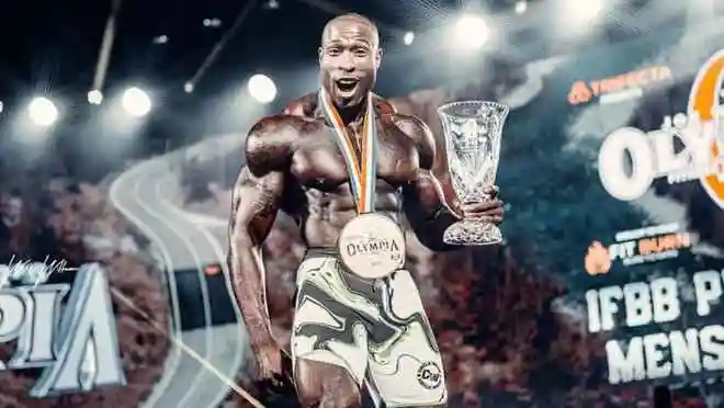 4届奥赛健体冠军杰瑞米将在2023年复出并击败艾琳班克斯