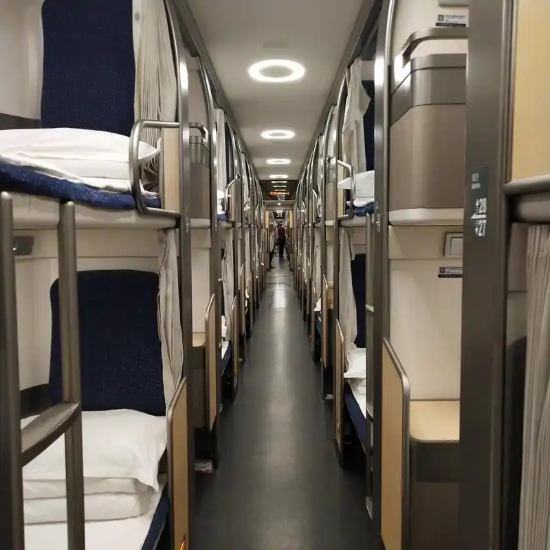 09 第一次乘坐动卧,是d939,北京西-昆明南 作为10年火车经验者,我