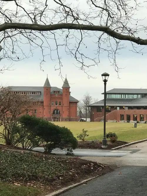 初见卫斯理安大学(wesleyanuniversity),学校位于美国东北部康涅狄格