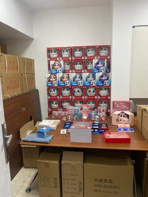 工美内购会的金色墩墩手办到货