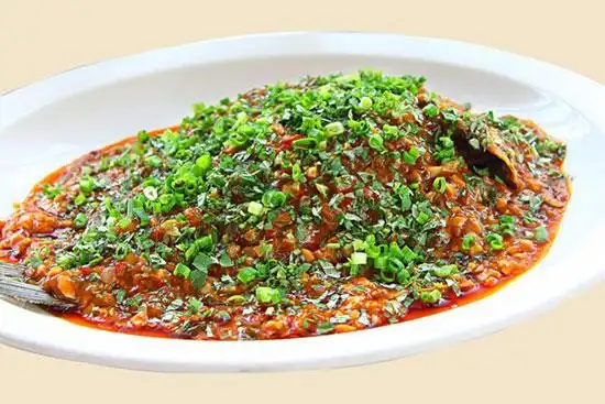 川味晚报:藿香鲫鱼