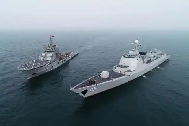 火力全开!直击海军齐齐哈尔舰实弹射击