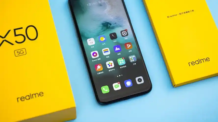 120hz畅速屏 极地冰川美 realme真我x50图赏