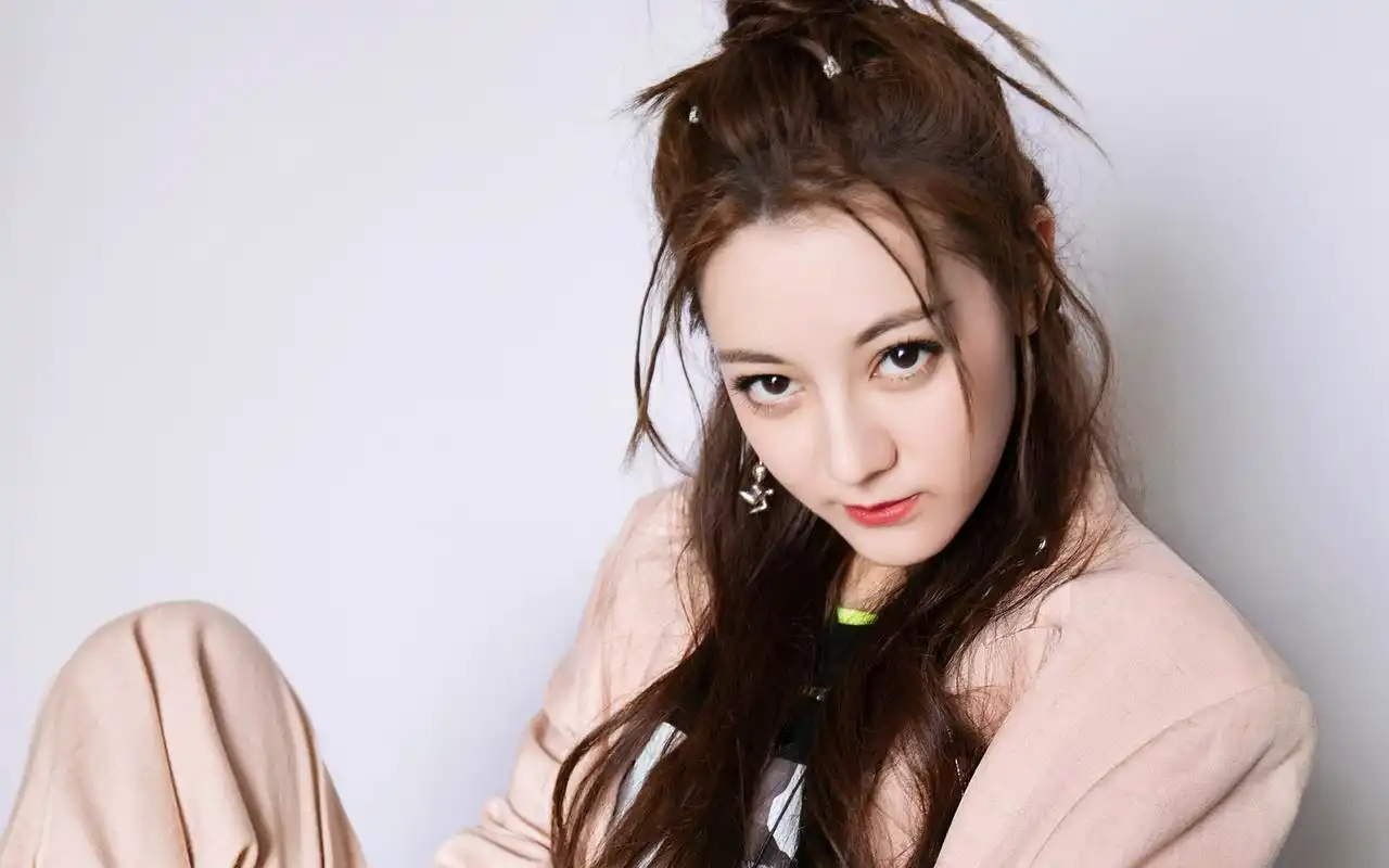 迪丽热巴创造营2019图片桌面壁纸