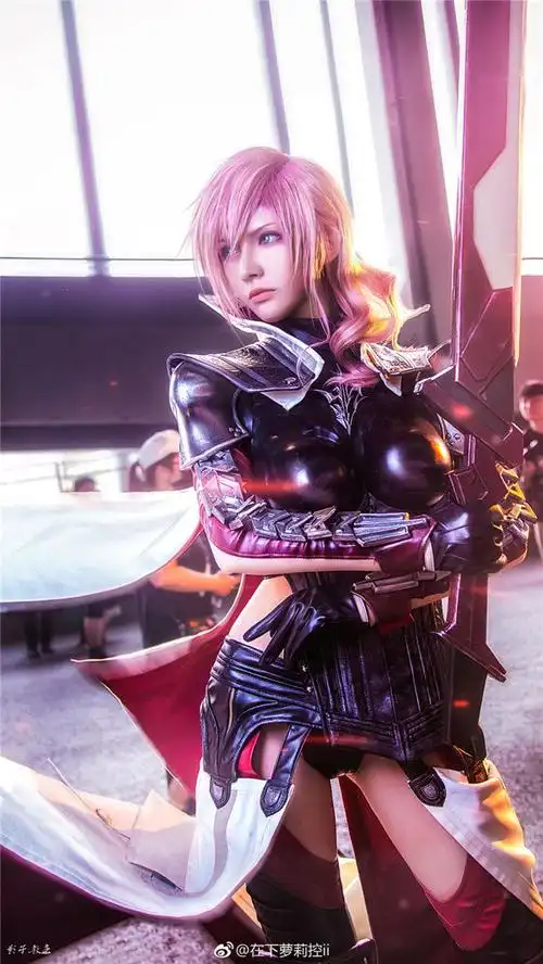 身材赞爆美女主播cos最终幻想15希德妮奥拉姆