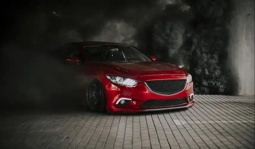 烟雾缭绕魂动红马自达6阿特兹改装视觉大片