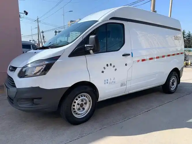 20年福特全顺,2.0t柴油,厢式货车,中顶中轴,原版原漆, - 抖音