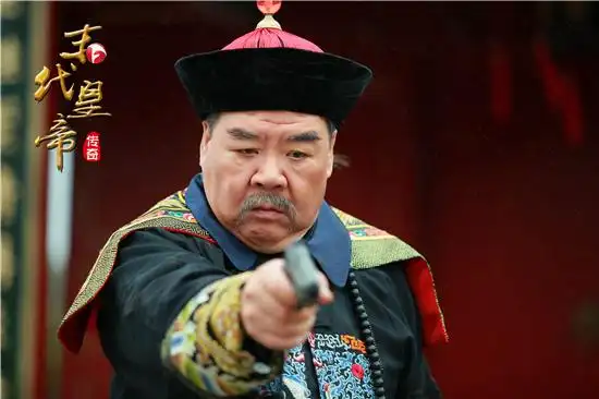 4月13日在安徽卫视播出的近代传奇历史电视剧《末代皇帝传奇》采取