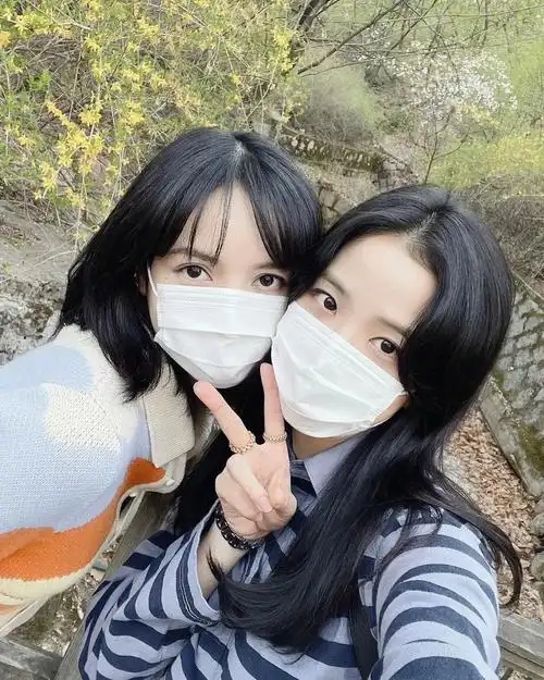 lisajisoo荔枝cp春日出游美图