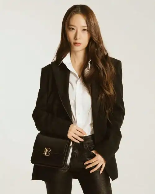 郑秀晶1024生日快乐