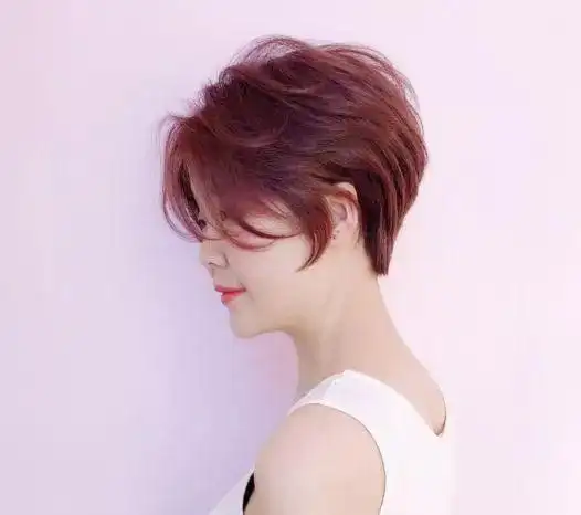 发型欣赏今年理发店最热短发