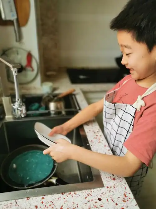 劳动最光荣之厨房洗碗