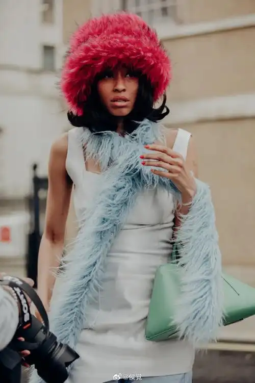 伦敦时装周街拍,接地气的时尚!