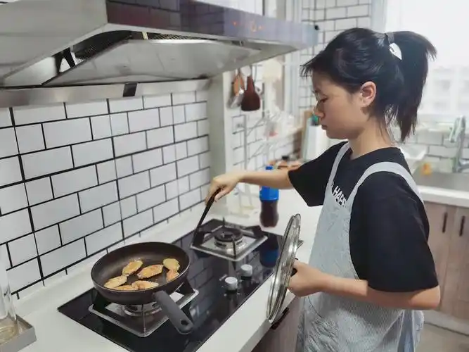 居家勤实践劳动最光荣南通中学学生居家劳动实践系列报道之烹饪篇