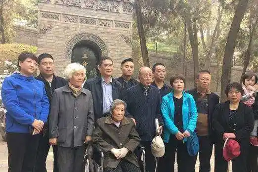 杨虎城将军后人杨虎城有后代吗杨虎城后代今何在