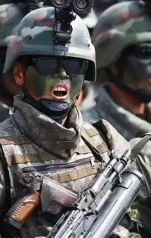朝鲜阅兵现"战略步枪",霸气侧漏还是故弄玄虚?
