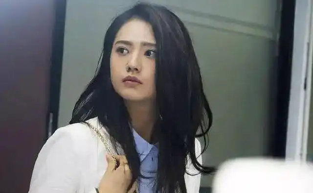 从使徒行者2中走出来姜珮瑶不仅演技在线颜值更惊艳时光