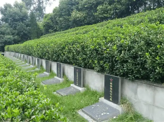 67达州红军烈士陵园