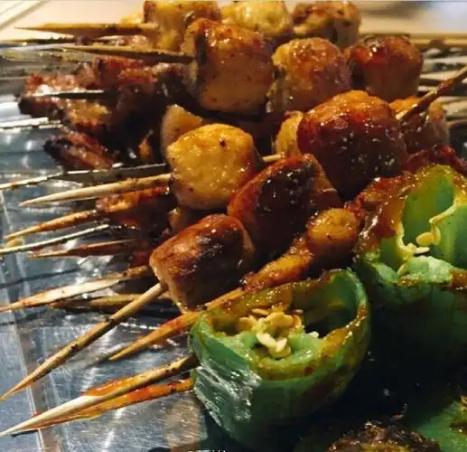 比如你晚上自认为已经吃的很饱,但是现在有人请你烧烤,你还是能吃几十