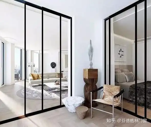 其实大家完全可以放心啦,这种窄边玻璃推拉门不仅看着轻巧灵动,质量