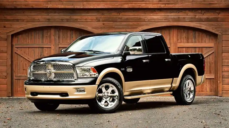 其中,第3名就是来自道奇的ram系列,去年共卖出了56.38万辆,十分惊人!