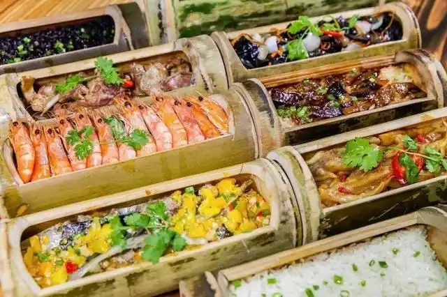 嘉隆府酒店竹筒菜的传说