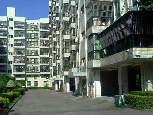 宝安区 宝安中心区 福中福花园二期小区 简装修 93平米 3室