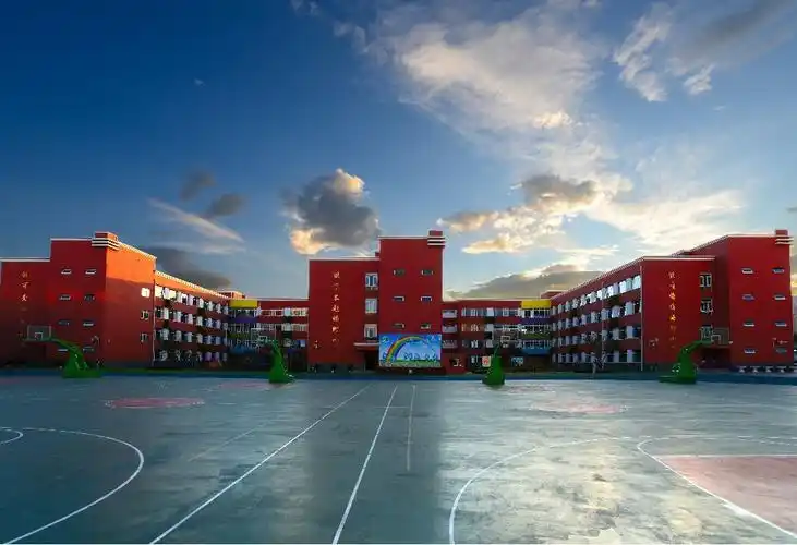 海淀教育号时光机带你追忆校园操场的40年变迁