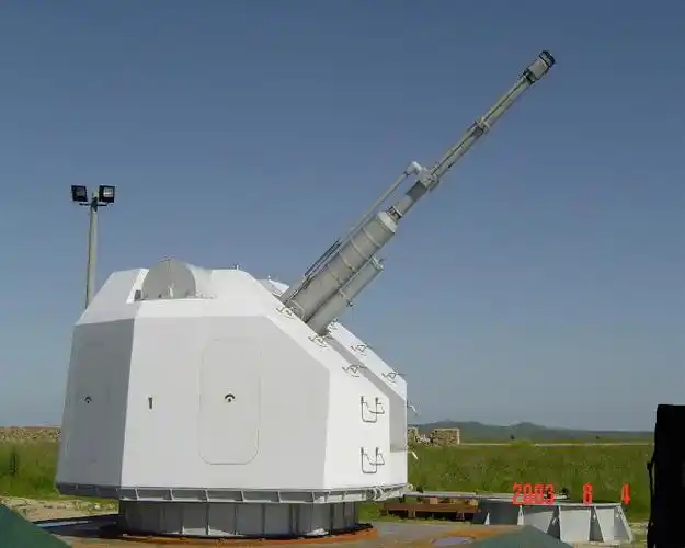 舰炮,是以水面舰艇为载体的传统海军武器.